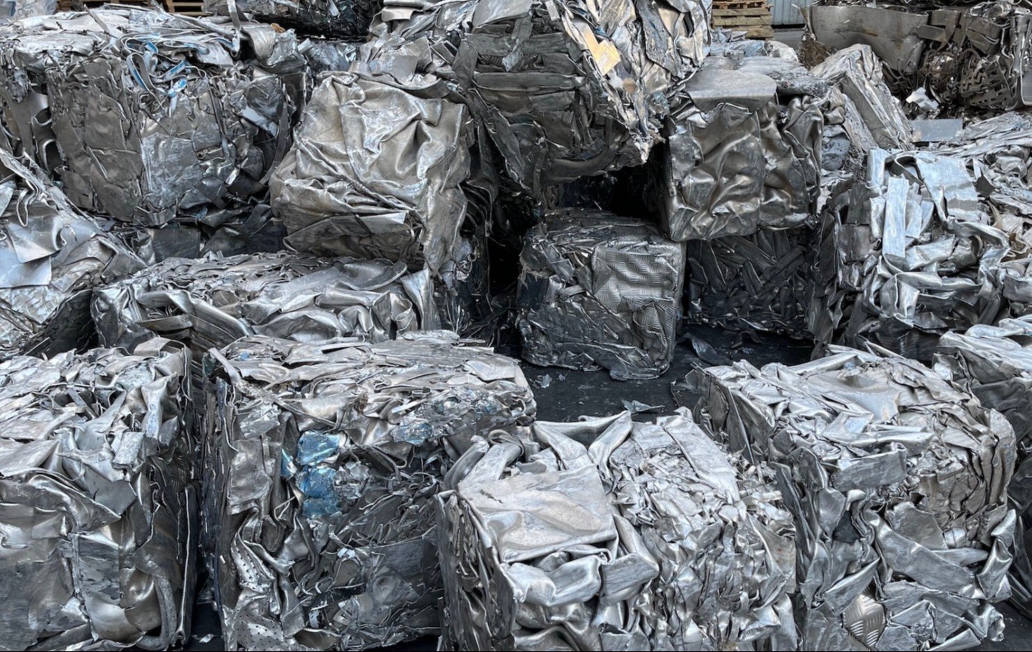 waste-silver-aluminium-foil-scrap